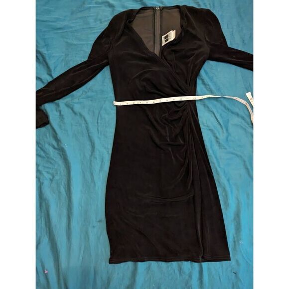 Tadashi bodycon crossover front long sleeve silky knit dress sz 6 black - Picture 6 of 6